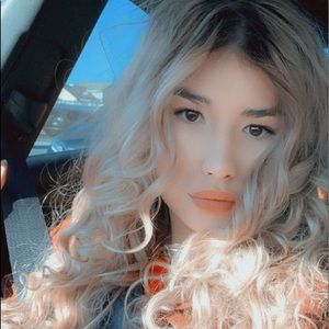 Meet your Posher, Skye